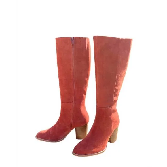 NEW CHOCOLAT BLU women's addison knee high boot in brick suede
