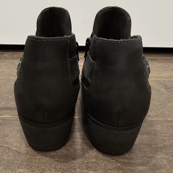 New Clark Women's Charlten Grace Leather Ankle Boots sz 11
