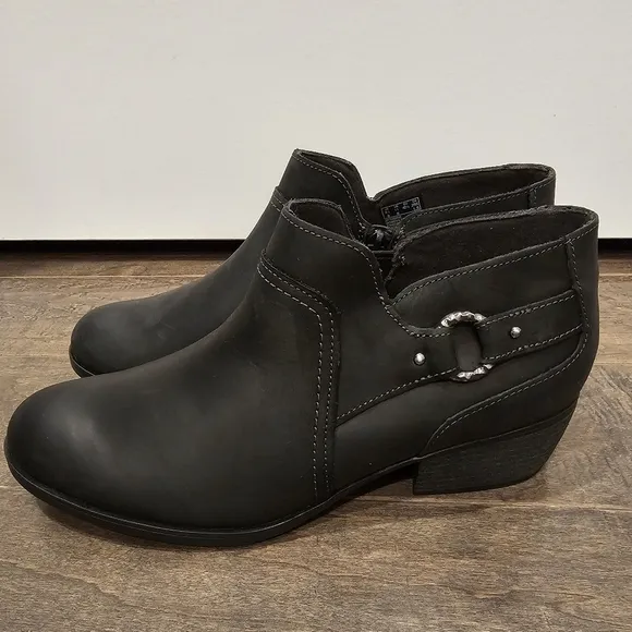 New Clark Women's Charlten Grace Leather Ankle Boots sz 11