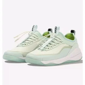 NEW Clove Aeros Sneakers in Vapor Green Size 6.5 Healthcare Nursing