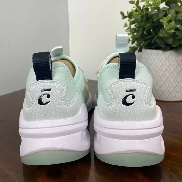 NEW Clove Aeros Sneakers in Vapor Green Size 6.5 Healthcare Nursing