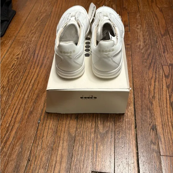 NEW! Diadora Sneakers 🇮🇹