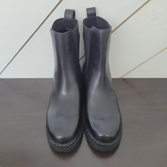 NEW DKNY Leather  Womens 6.5M Chelsea Boots Black 5CT