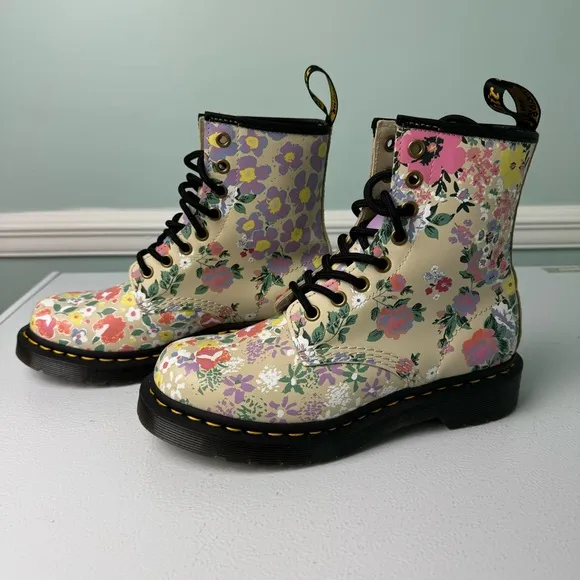 NEW Dr Martens 1460 Floral Mash Up Leather Lace Up Boots Women’s Size 6