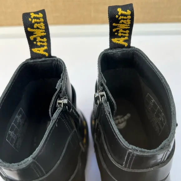 NEW Dr Martens Jaimes Boots Black Leather Buckle Chelsea Harness Size Womens 6