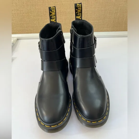 NEW Dr Martens Jaimes Boots Black Leather Buckle Chelsea Harness Size Womens 6