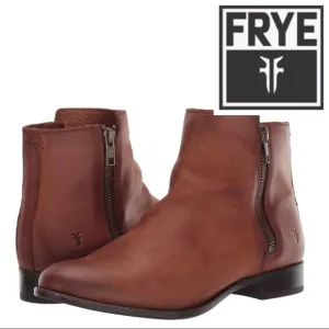NEW FRYE Carly Double Zipper Leather Booties Boots