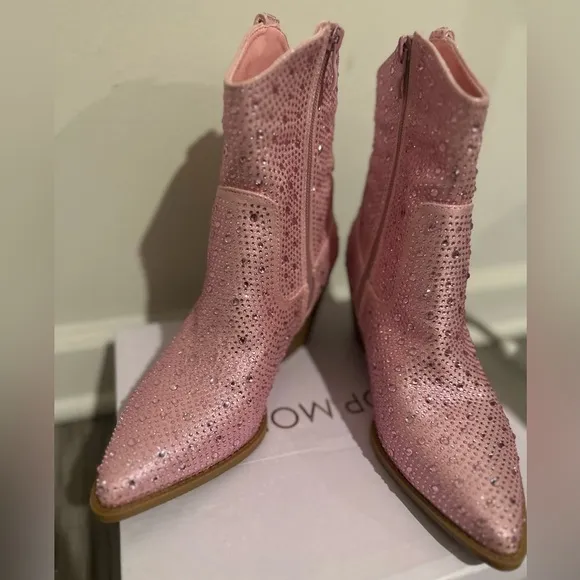 New in Box Top Moda Pink Rhinestone Boots- Size 7.5