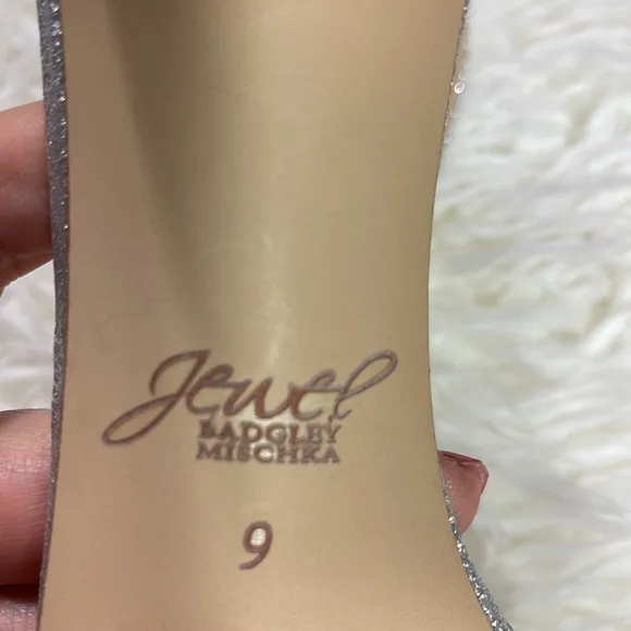 NEW Jewel Badgley Mischka Giona Sandals