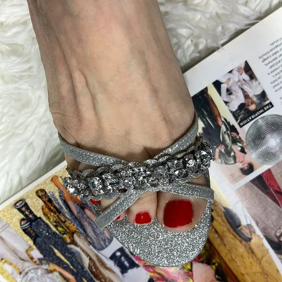 NEW Jewel Badgley Mischka Giona Sandals