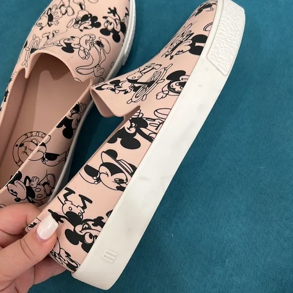 NEW Light Pink Disney Melissa Shoe Slip On Sneakers