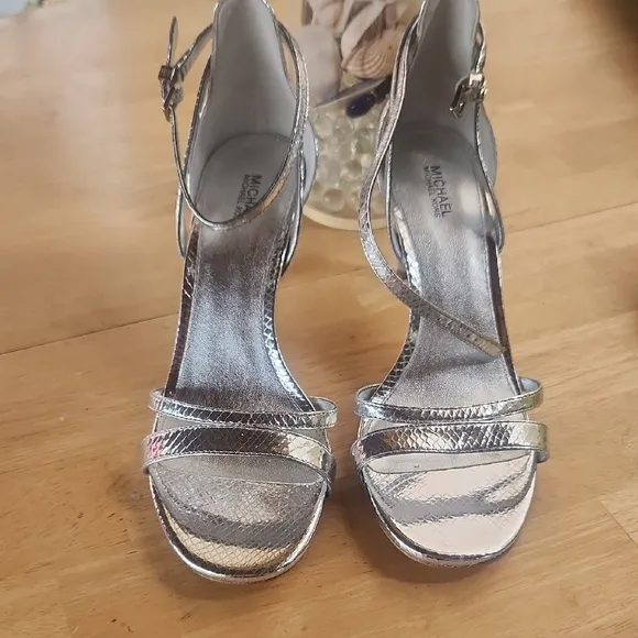 New Michael Kors Silver Strappy Sandals, Size 8.5