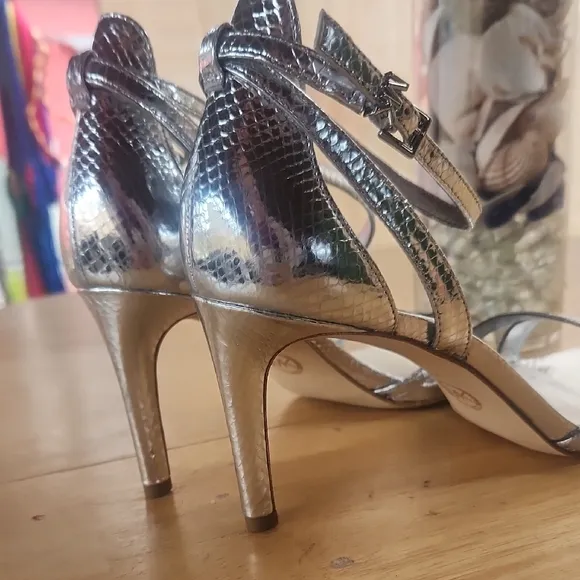New Michael Kors Silver Strappy Sandals, Size 8.5