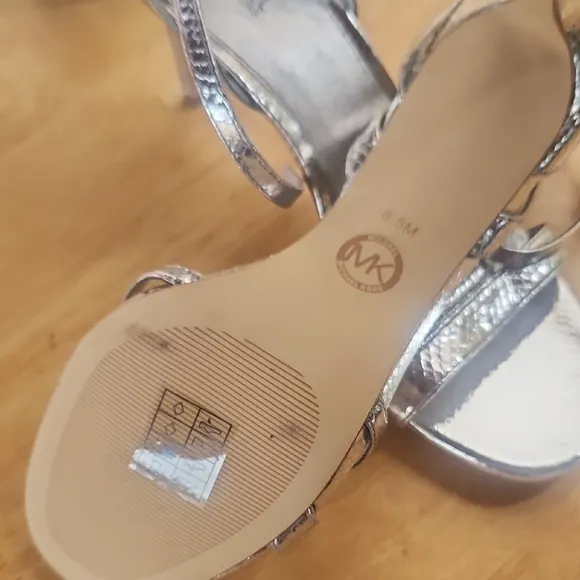 New Michael Kors Silver Strappy Sandals, Size 8.5