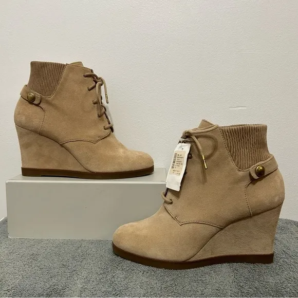 New! Michael Michael Kors Carrigan Wedge Leather Suede Lace Up Boots