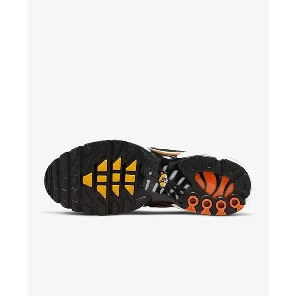 NEW Nike Air Max Plus Men's Size 8 Safety Orange/University Gold DM0032-800