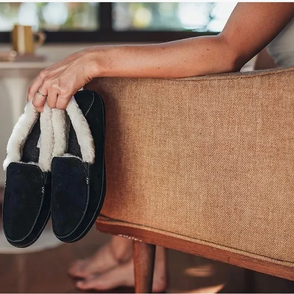 NEW OluKai Ku'una Genuine Shearling Slipper (Women)