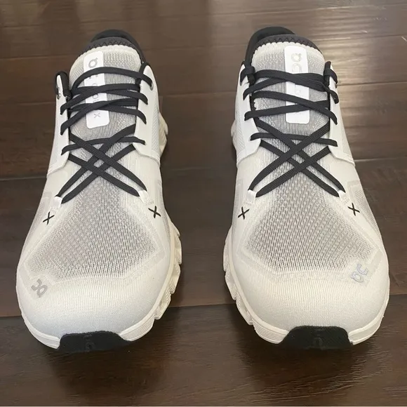 New On Cloud On Running Cloud X3 Lace up Sneakers size 12.5