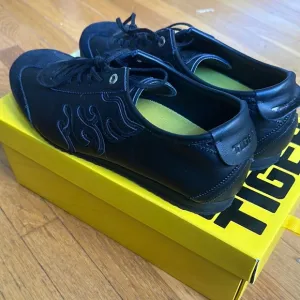 New Onitsuka Tiger Mexico 66 SD - Flame design - size US Men 10 / US women 11.5