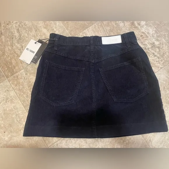 New! RE/DONE Redone 70s Navy mini corduroy skirt 💙 sz 26 NWT