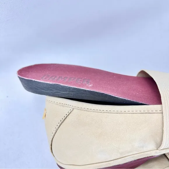 NEW Right Nina Flat