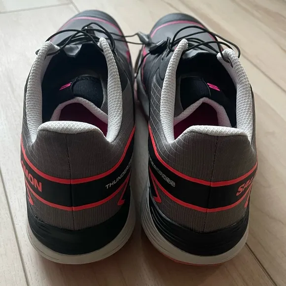 NEW Salomon Thundercross Trail Running Shoes Black/Grey Pink Accents