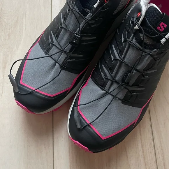 NEW Salomon Thundercross Trail Running Shoes Black/Grey Pink Accents