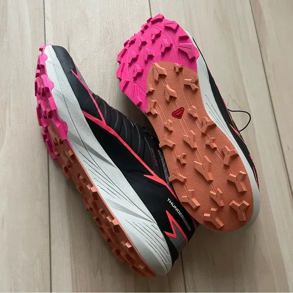 NEW Salomon Thundercross Trail Running Shoes Black/Grey Pink Accents