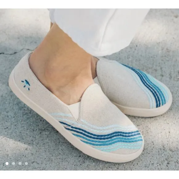 NEW Soludos Bondi Wave Embroidered Slip On Sneakers Size: 9.5