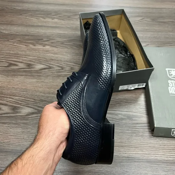 NEW Stacy Adams Navy Blue Wingtip Oxfords 10.5 M