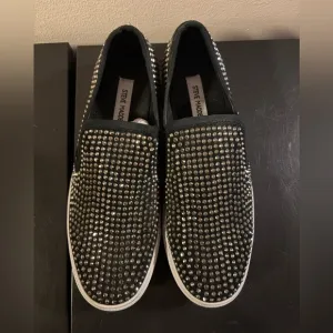 NEW! Steve Madden without box sparkle slip on sneakers. Size 7 mens , 9 women’s