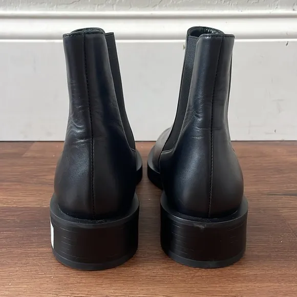 New Stuart Weitzman Mercer Leather Chelsea Boots