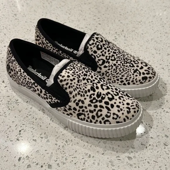 NEW Timberland Leather Slip On Sneakers Size 7