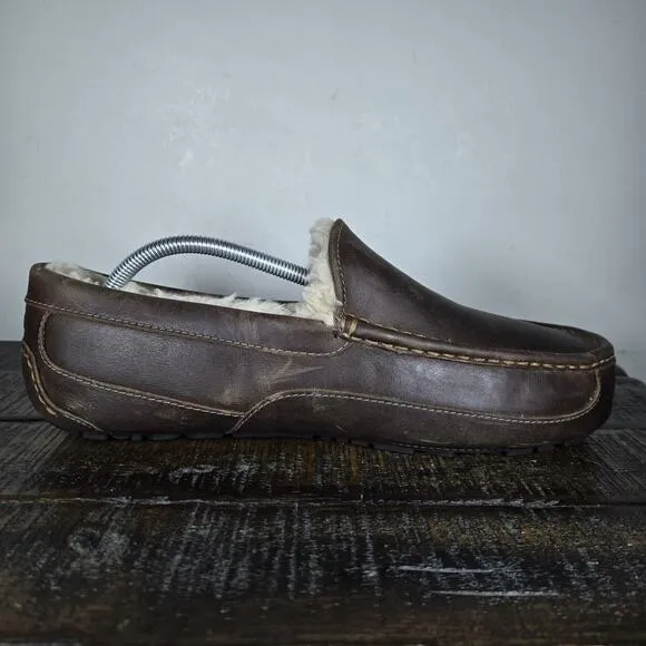 NEW UGG Australia Ascot Mens Size 11 3E EEE Moccasin Leather Slipper Shoes Brown