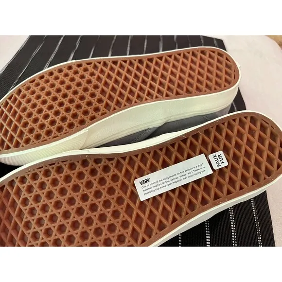 NEW VANS Slip-on COZY HUG DRIZZLE/MARSHMALLOW mens sneaker VN0A7Q5D6J61 Size 8.5