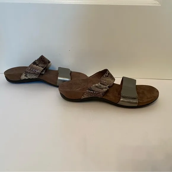 NEW VIONIC SHOES SANDALS 2 STRAP BROWN SNAKESKIN LOOK PEWTER SILVER SIZE 8 MWT