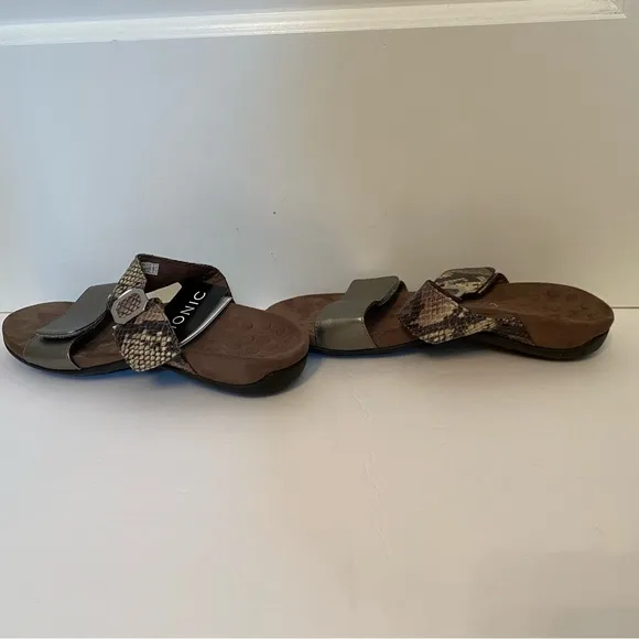 NEW VIONIC SHOES SANDALS 2 STRAP BROWN SNAKESKIN LOOK PEWTER SILVER SIZE 8 MWT
