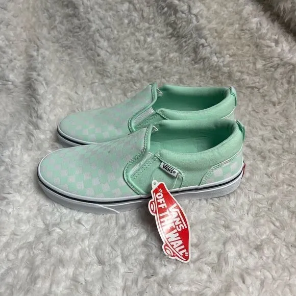 New without BoxVans checkers Mint green&amp; white slip on sneakers youth SZ6.0Y