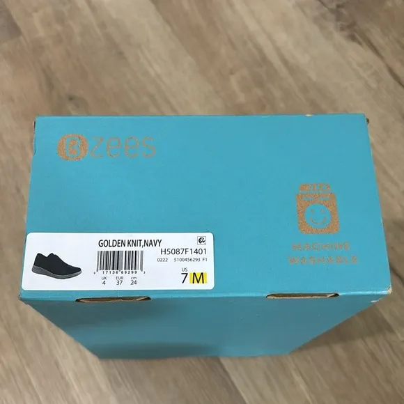 NEW Women’s BZees Golden Knit Slip On Sneakers