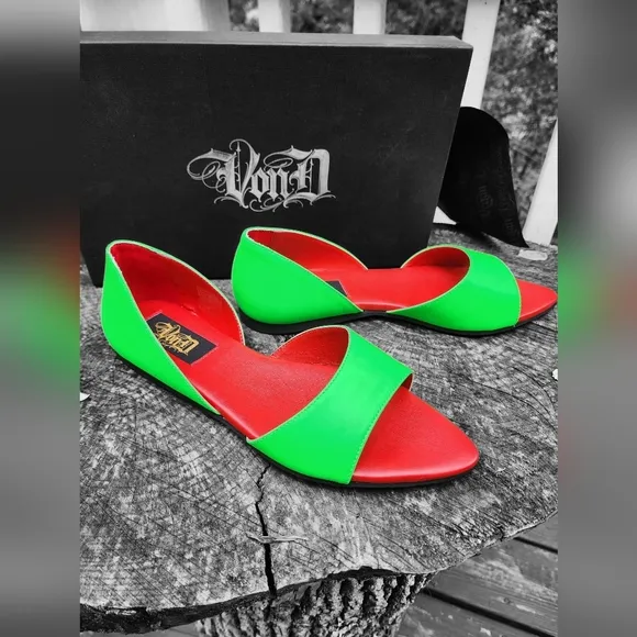 NEW/SoldOut ~ Von D Shoes ~ Eelctric Slime Green Peep Toe Flats Sandals