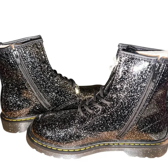 NIB Dr. Martens Youth/Junior 1460 Black Cosmic Glitter lace up boots $75