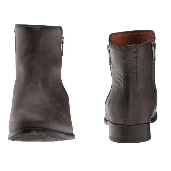 NIB FRYE Carly Double Zipper Leather BOOTS Booties