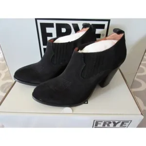 NIB FRYE Ilana Shootie in Black Suede Leather Slip-On Bootie Boots 7.5 $278