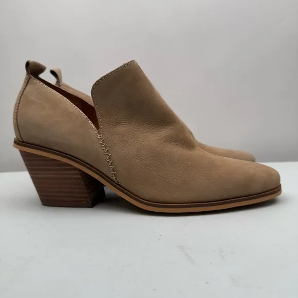 NIB Lucky Brand Women's Victorey Booties Leather Ankle Stacked Boots Size 9M