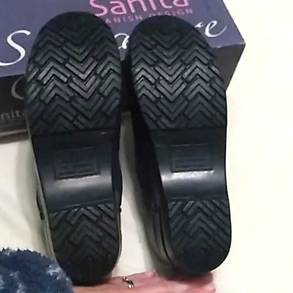 NIB Womens Sanita Signature leather metallic blue nursing shoes clogs size 38☄️