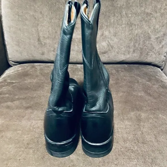 Nice Pair DAN POST Roper Boots w/Vibram soles 8.5