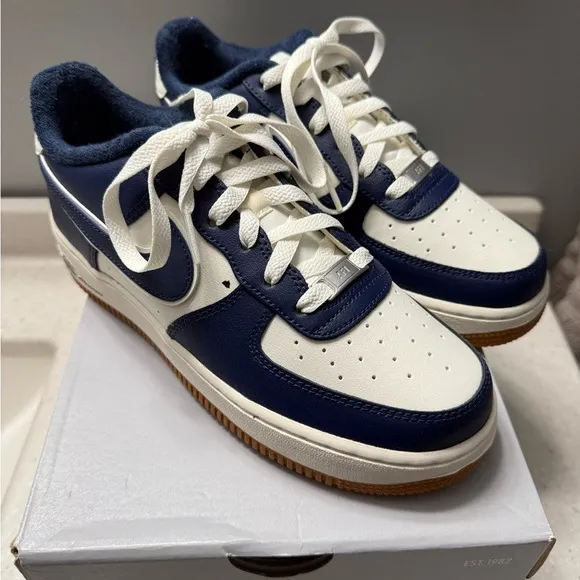 Nike AF1 LV8 (GS) Navy &amp; Sail  size 6 Youth.  NIB