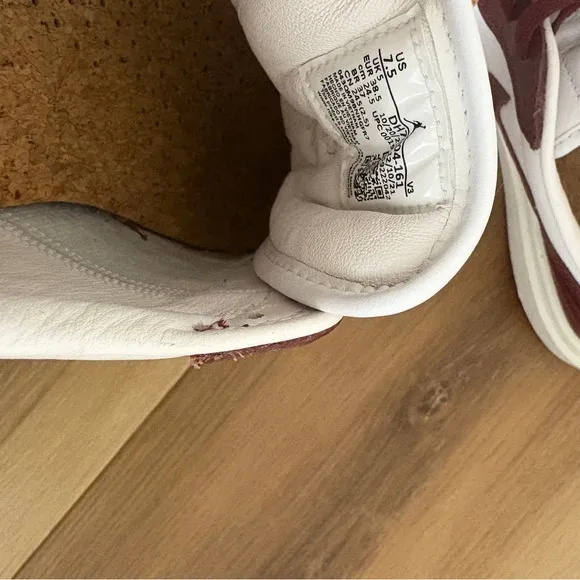 Nike Air Burgundy and White Sneakers 38.5