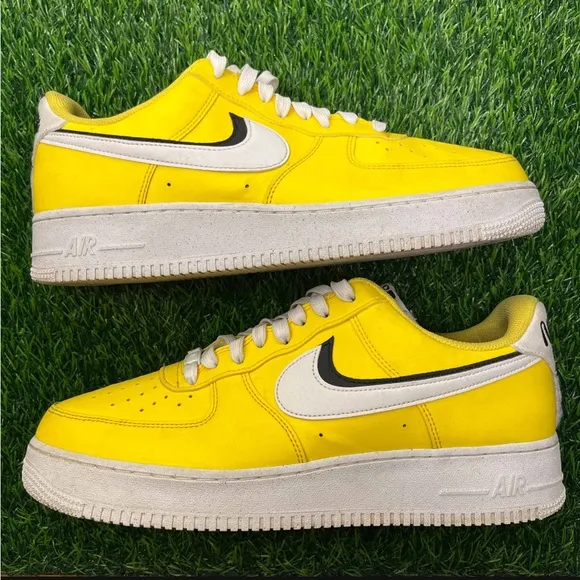 Nike Air Force 1 ‘07 LV8 Tour Yellow Sail Black