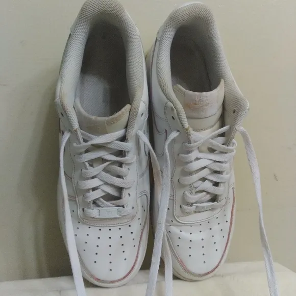Nike Air Force 1 DJ2739-100 White Sneakers Gum Sole SNEAKERS MENS SZ 11
